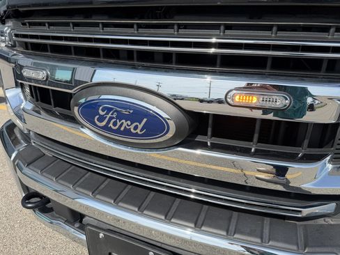 Used 2020 Ford F250 XL w/ STX Appearance Package RWD image 24