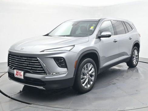 Used 2025 Buick Enclave Preferred image 1