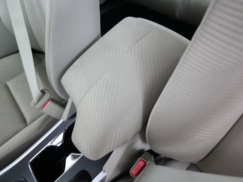 Used 2014 Honda Accord LX image 32