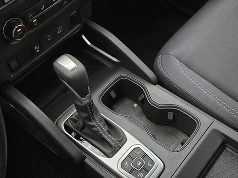 Used 2026 Nissan Frontier SV w/ Tow Package image 15