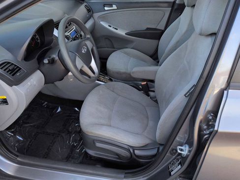 Used 2014 Hyundai Accent GLS image 17
