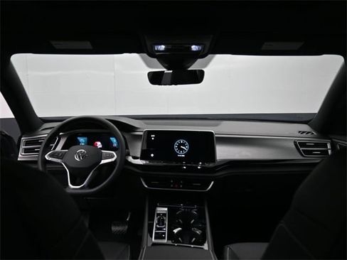 New 2026 Volkswagen Atlas Cross Sport SE image 10