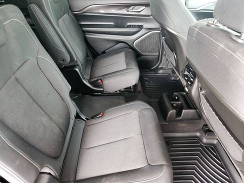 Used 2021 Jeep Grand Cherokee L Laredo w/ Luxury Tech Group I RWD image 31