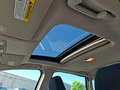 Used 2017 Honda Fit EX image 14