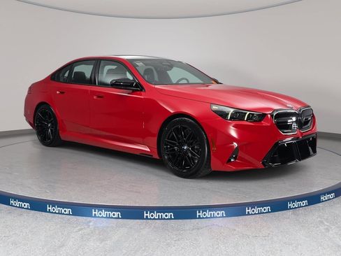 New 2027 BMW M5 w/ Executive Package AWD/4WD image 3