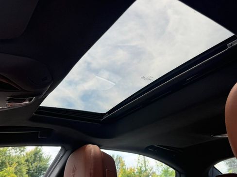 Used 2017 Maserati Ghibli S RWD image 23