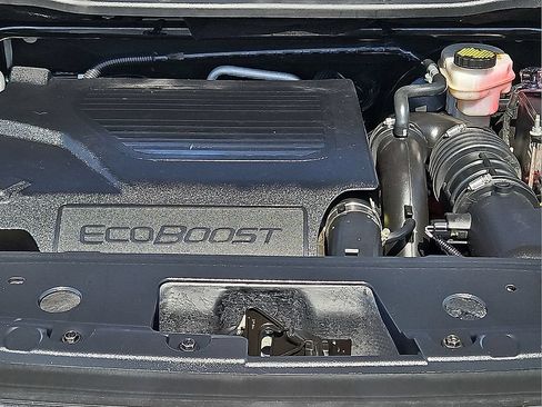 Used 2018 Ford Explorer Platinum AWD/4WD image 9