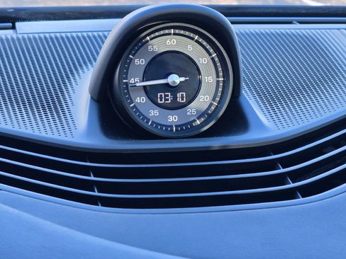 Used 2025 Porsche Taycan 4S image 22