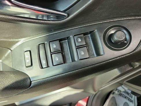 Used 2018 Chevrolet Trax LT w/ LT Convenience Package image 32