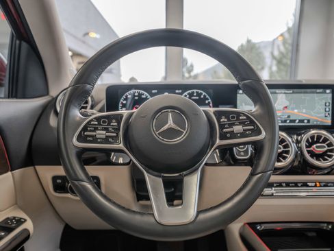 Certified 2021 Mercedes-Benz GLA 250 4MATIC image 9