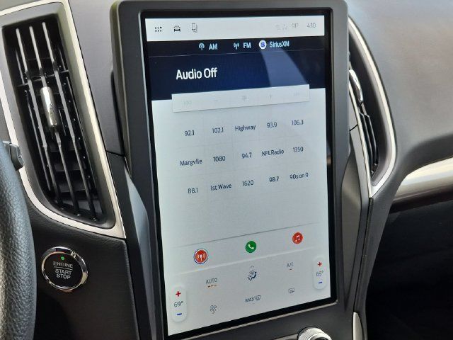Used 2024 Ford Edge SE AWD/4WD image 16