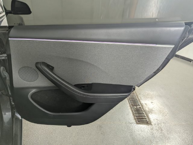 Used 2025 Tesla Model 3 Long Range RWD image 17