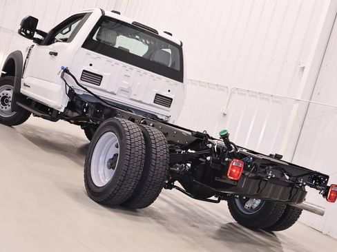 New 2026 Ford F550 4x4 Regular Cab Super Duty image 23