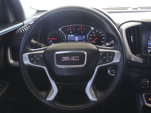 Used 2022 GMC Terrain SLE FWD image 25