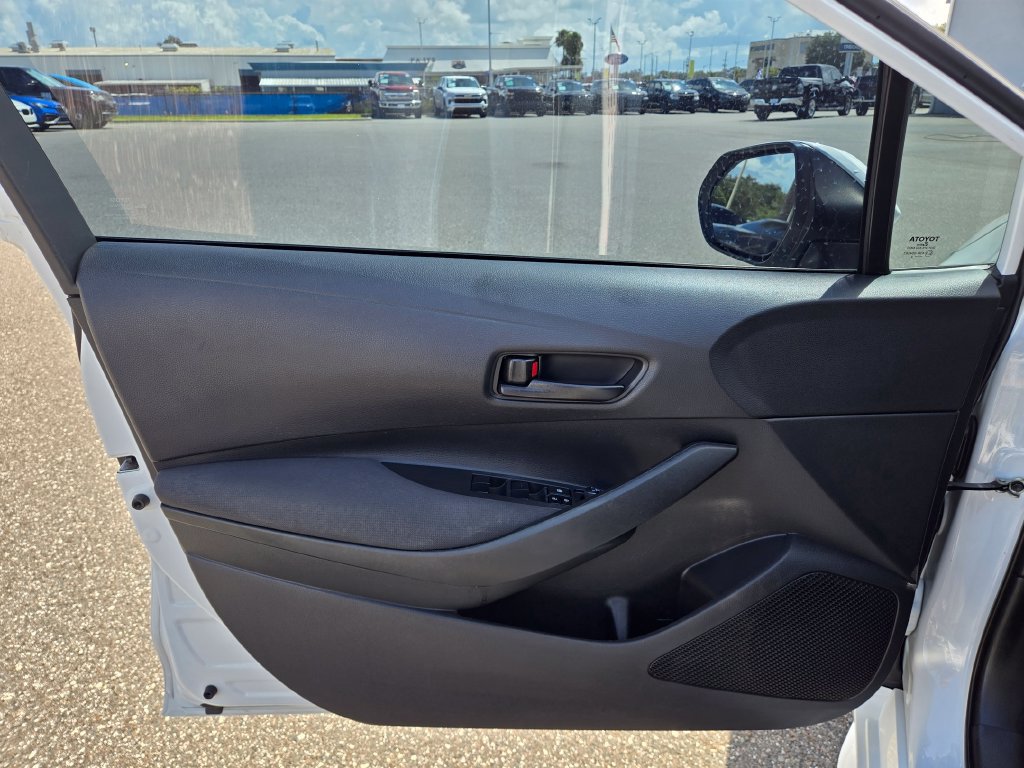 Used 2023 Toyota Corolla LE FWD image 20