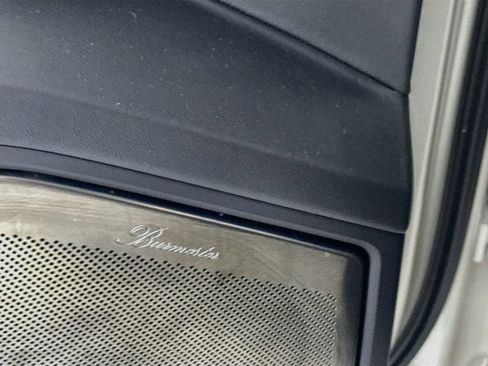Certified 2025 Porsche Cayenne Turbo AWD/4WD image 25