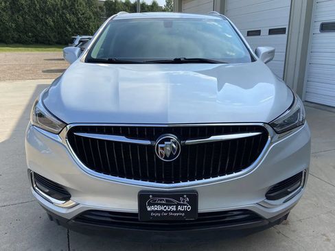 Used 2021 Buick Enclave Essence w/ Sound and Sites Package FWD image 3