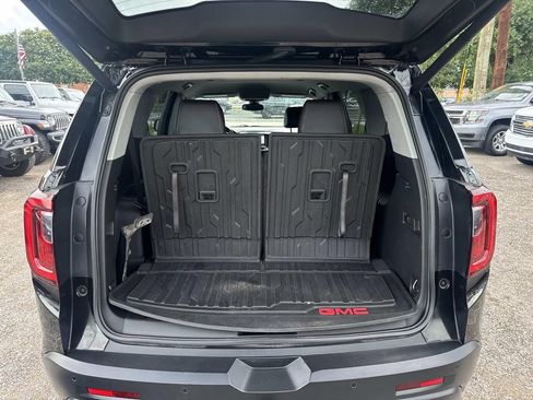 Used 2021 GMC Acadia SLT w/ Elevation Edition FWD image 9