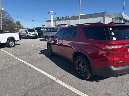 Used 2021 Chevrolet Traverse RS image 7