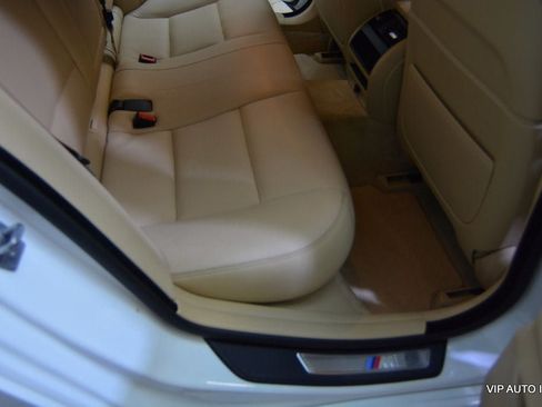 Used 2014 BMW 528i Sedan RWD image 32