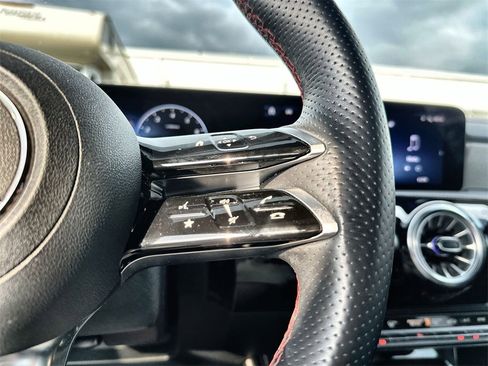 Used 2024 Mercedes-Benz CLA 250 CLA 250 image 32