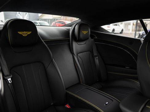 Used 2024 Bentley Continental GT image 21