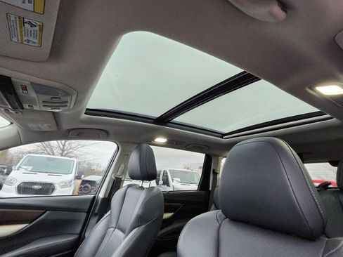 Used 2022 Subaru Ascent Touring w/ Popular Package #2A image 2