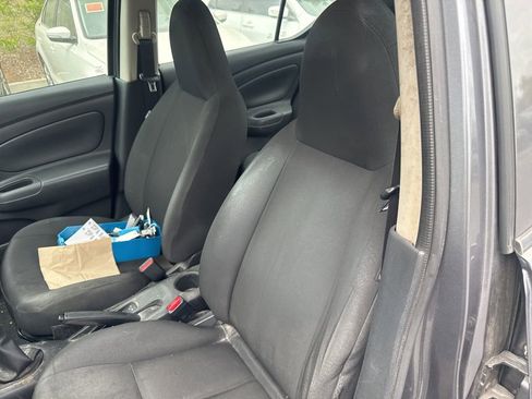 Used 2016 Nissan Versa S FWD image 6
