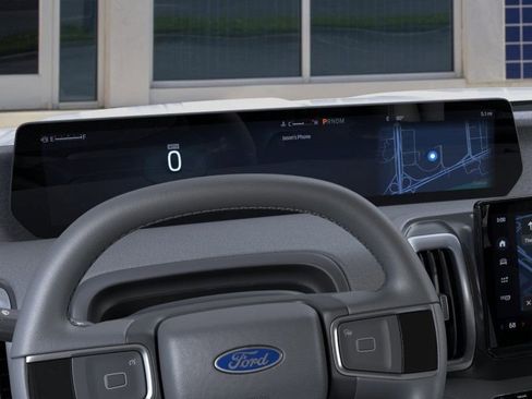 New 2025 Ford Expedition Active image 14