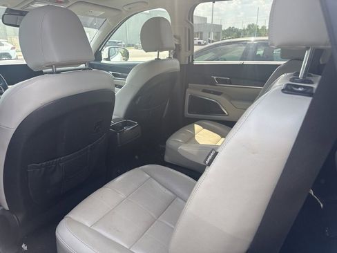 Used 2023 Kia Telluride SX AWD/4WD image 9