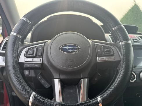 Used 2017 Subaru Forester 2.5i Touring AWD/4WD image 7