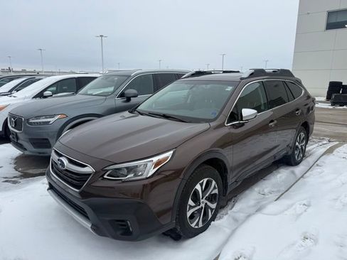 Used 2020 Subaru Outback Touring w/ Popular Package #2 image 3