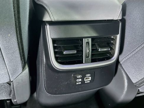 Certified 2025 Subaru Outback Premium AWD/4WD image 32