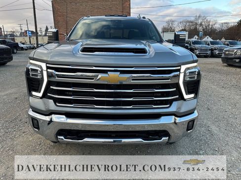 Used 2024 Chevrolet Silverado 3500 LTZ w/ LTZ Plus Package image 8