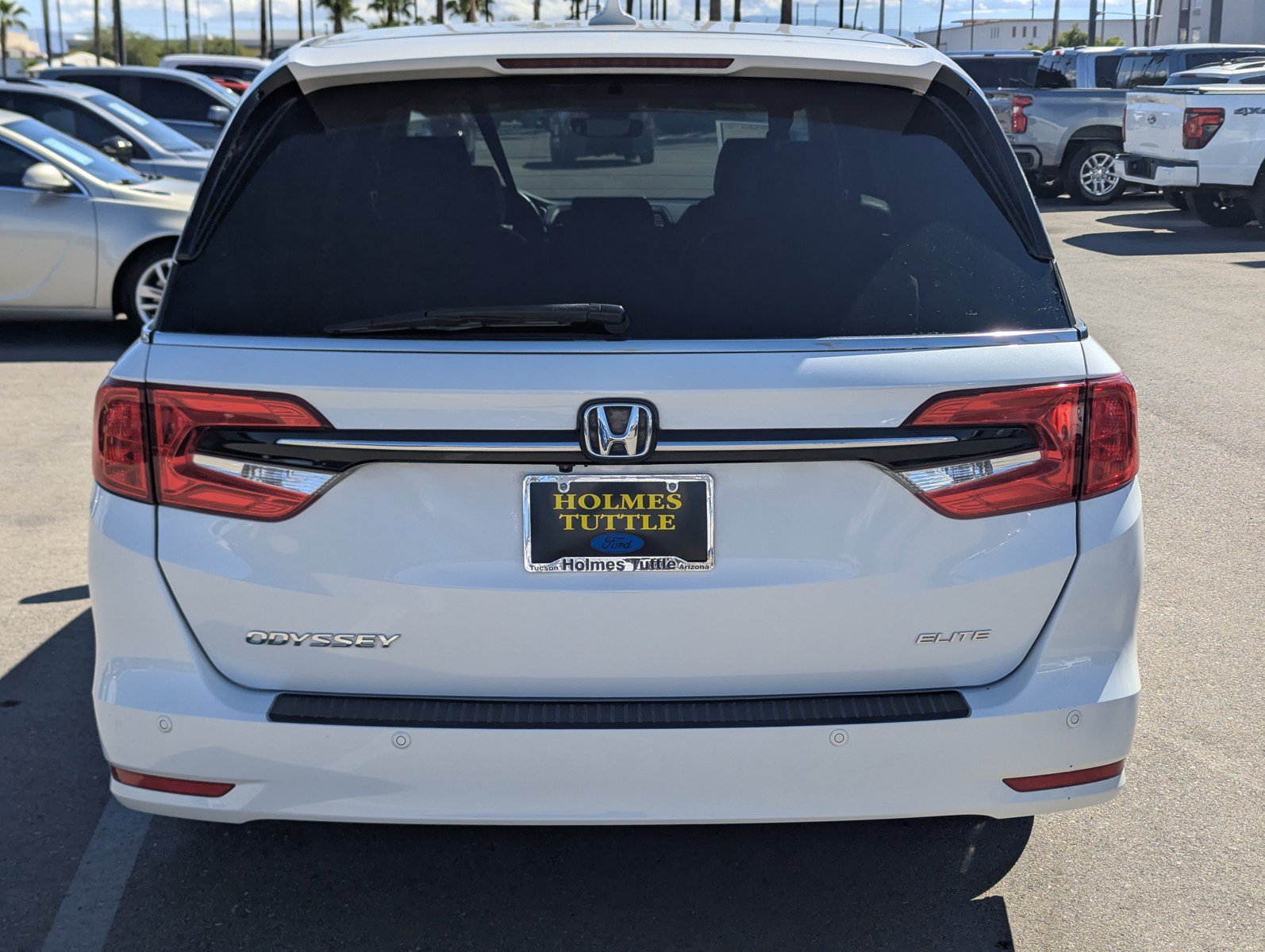 Used 2023 Honda Odyssey Elite image 3