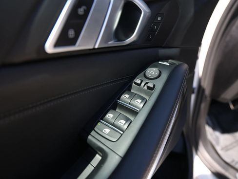 Used 2021 BMW X5 xDrive40i w/ M Sport Package AWD/4WD image 35