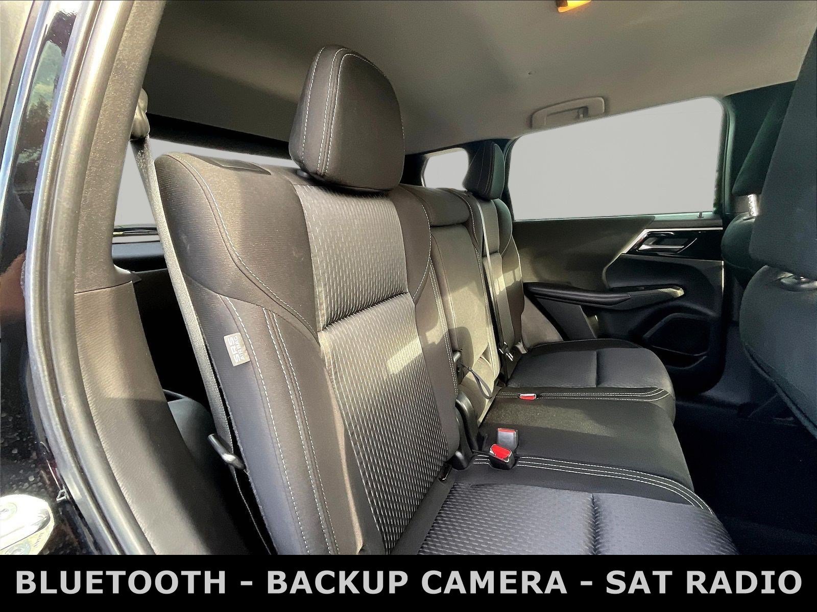 Used 2023 Mitsubishi Outlander ES AWD/4WD image 25