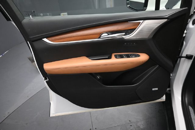 Used 2021 Cadillac XT5 Premium Luxury AWD/4WD image 19