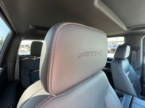Used 2021 GMC Sierra 1500 AT4 w/ AT4 Value Package AWD/4WD image 16