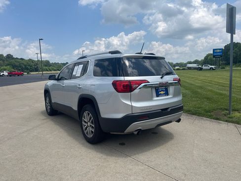 Used 2018 GMC Acadia SLE FWD image 8