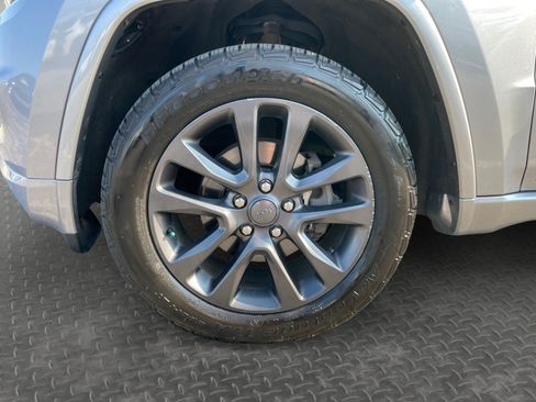 Used 2015 Jeep Grand Cherokee Altitude AWD/4WD image 30