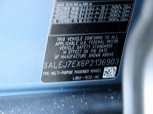 Used 2023 Land Rover Defender 110 S image 35