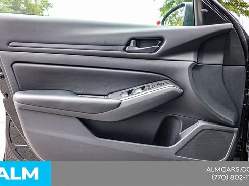 Used 2024 Nissan Altima 2.5 S FWD image 36