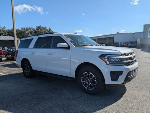 Certified 2024 Ford Expedition Max XLT image 3