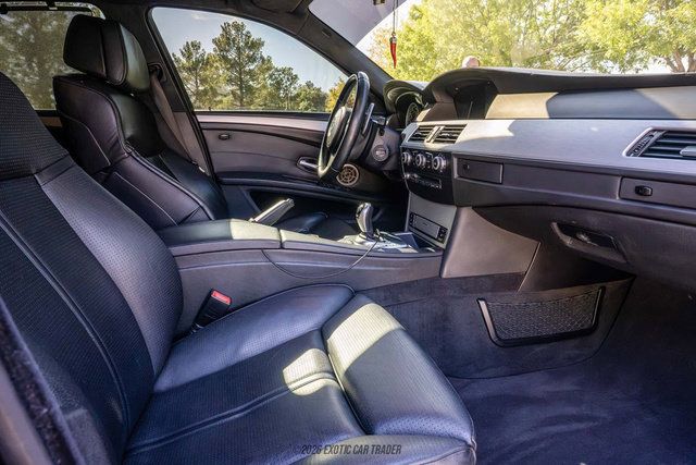 Used 2010 BMW M5 RWD image 42