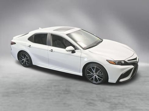 Used 2024 Toyota Camry SE FWD image 54