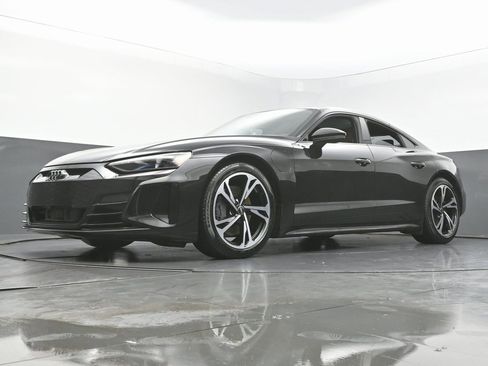 Used 2023 Audi e-tron GT Premium Plus w/ Performance Package image 55