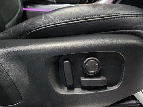 Used 2021 Land Rover Range Rover Sport HST image 15