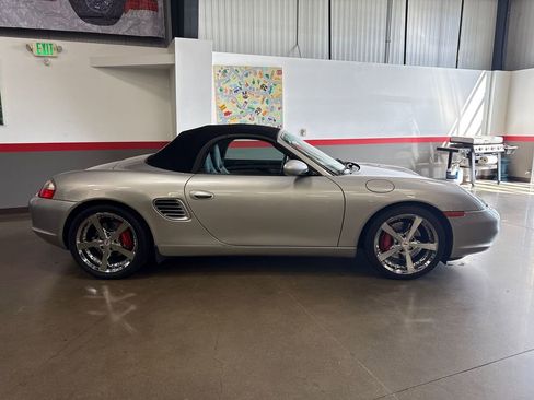 Used 2004 Porsche Boxster S image 4