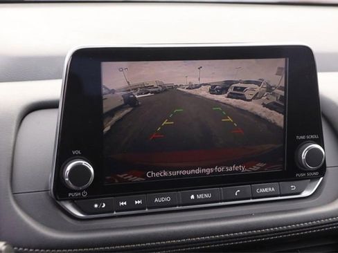 Certified 2024 Nissan Rogue SV image 17